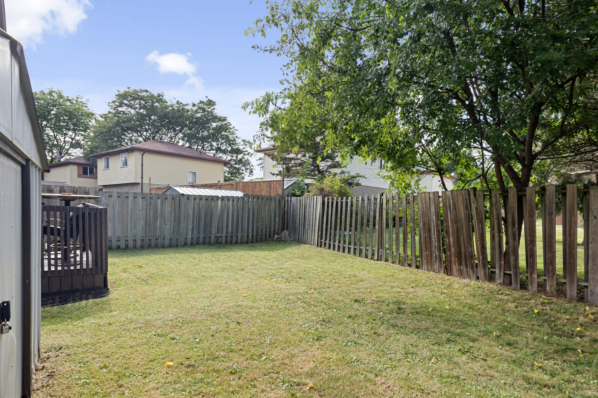 8522 Foxhill